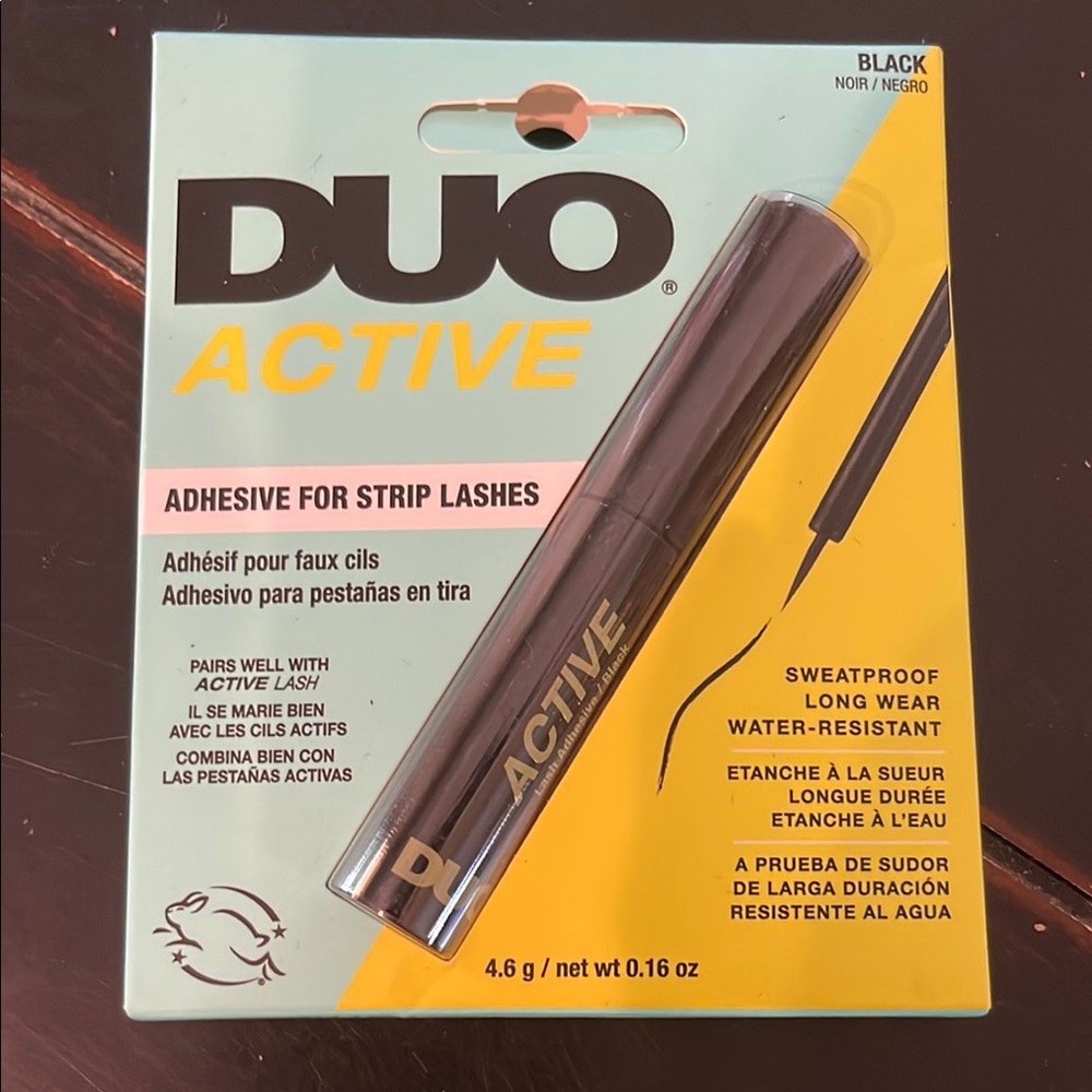 Urban Outfitters Active Black Adhesive for Strip Lashes